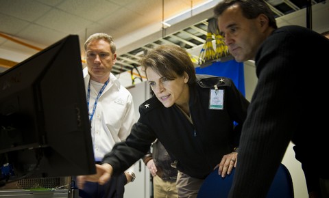 Rear Adm. Grechen Herbert Visit to NAVSATCOMMFAC, Northwest