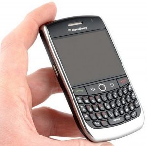blackberrycurve8900smartphone Photo: siftwire.com