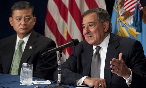 Eric Shinseki and Leon Panetta (left to right)